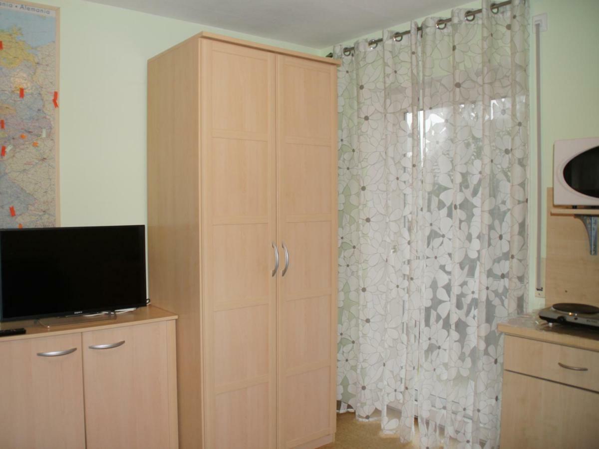 Apollonias Gaestehaus Bibertal ภายนอก รูปภาพ